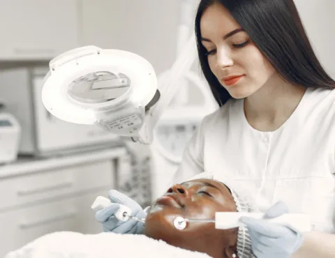 Why Radiofrequency Microneedling Is Trending for Acne Scar Repair